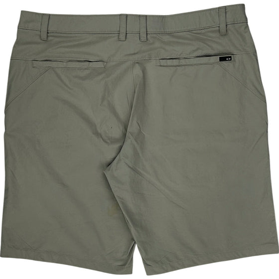 Oakley Casual Shorts - 39W 11L - Khaki Polyester