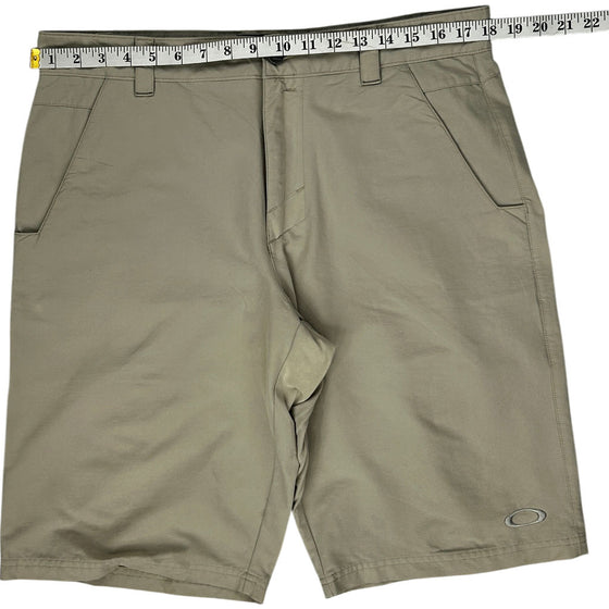 Oakley Khaki Shorts - 38W 12L - Khaki