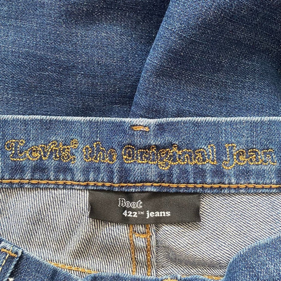 Vintage blue 422 Levis Jeans - womens 29" waist