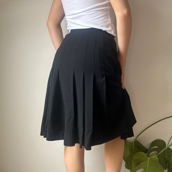 Vintage black Rena Lange Pleated Skirt - womens 26" waist