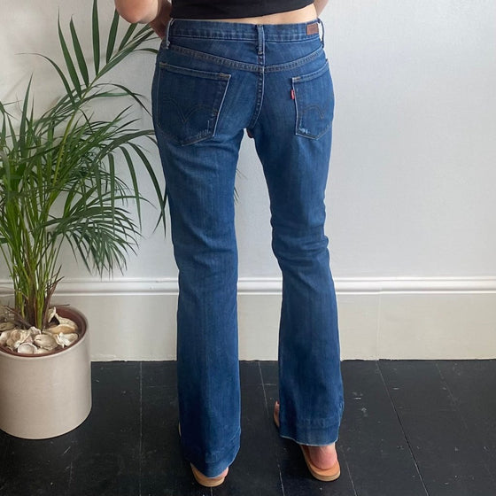 Vintage blue 422 Levis Jeans - womens 29" waist