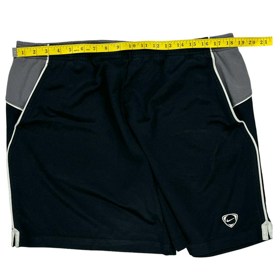 Nike Shorts - X-Large - Black & Grey Polyester