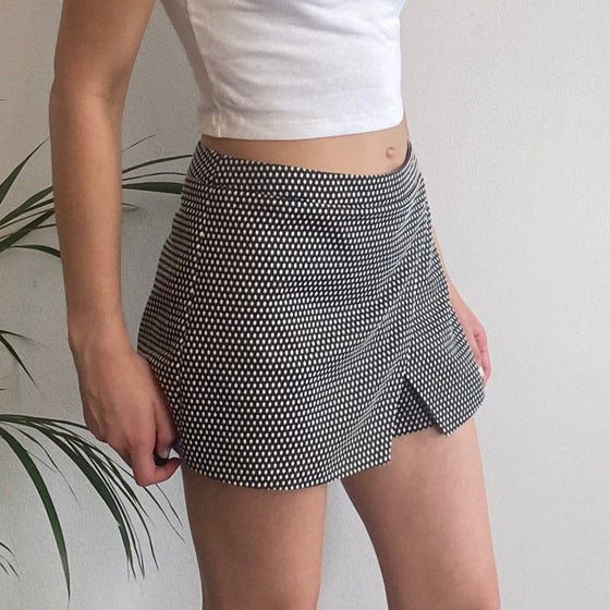 Vintage black & white Benetton Skort - womens 30" waist