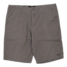  Vintage grey Oakley Chino Shorts - mens 38" waist