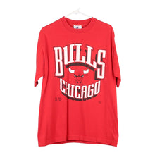  Vintage red Chicago Bulls Logo Athletics T-Shirt - mens medium