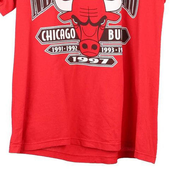 Vintage red Chicago Bulls 1997 Logo 7 T-Shirt - mens large