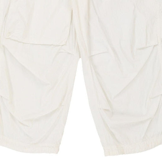 Vintage white Hugo Boss Cargo Shorts - mens 34" waist