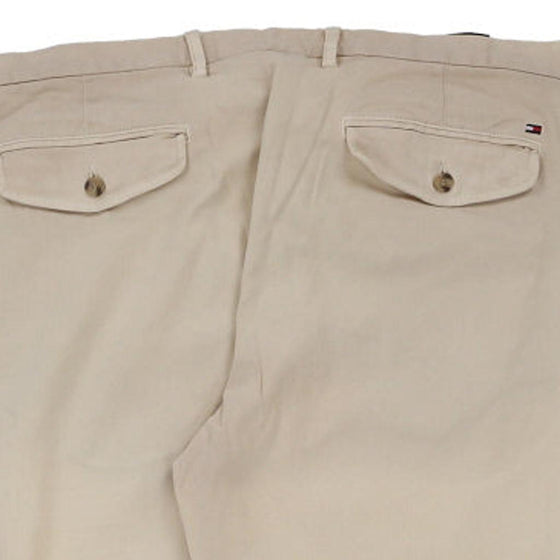 Vintage beige Tommy Hilfiger Chinos - mens 40" waist